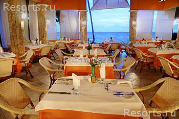 Barcelo Capella Beach 11